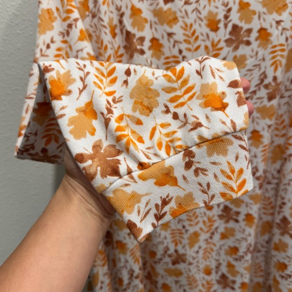 Muk Luks Plus 2X Cozy Fall Sweater Top‎ | Soft Autumn Floral Pullover - Picture 8 of 8